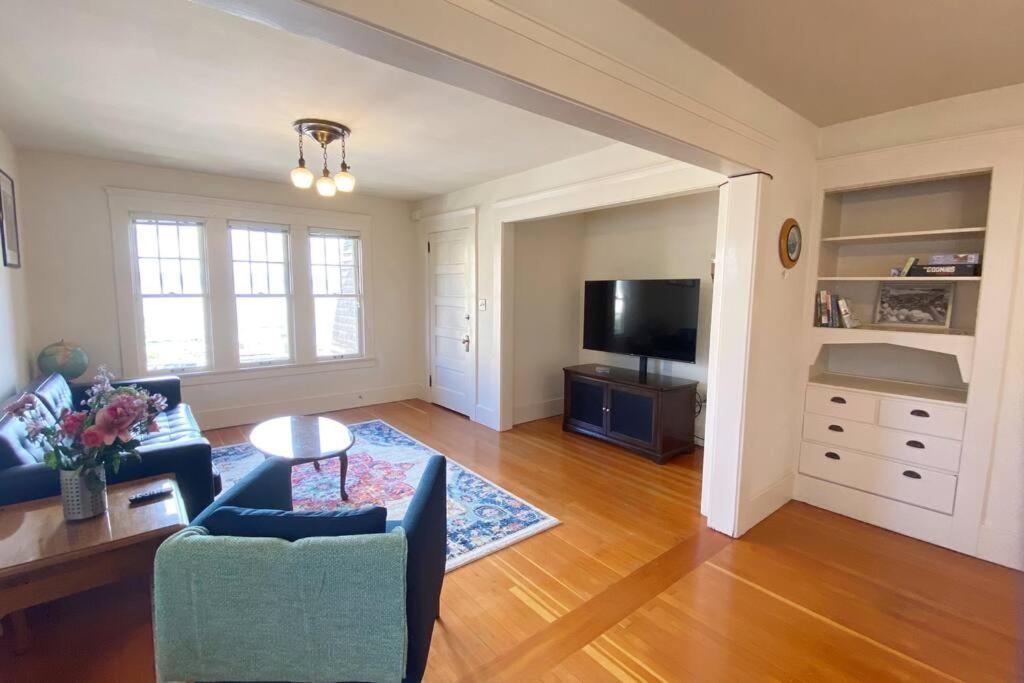 Historic Downtown Riverview Flat, No 3 Astoria Zewnętrze zdjęcie