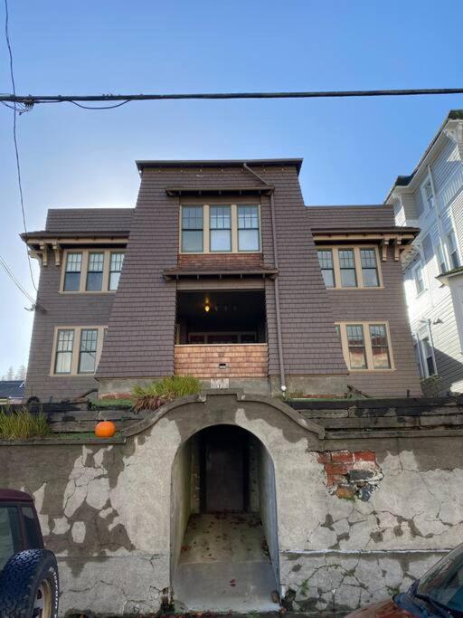 Historic Downtown Riverview Flat, No 3 Astoria Zewnętrze zdjęcie
